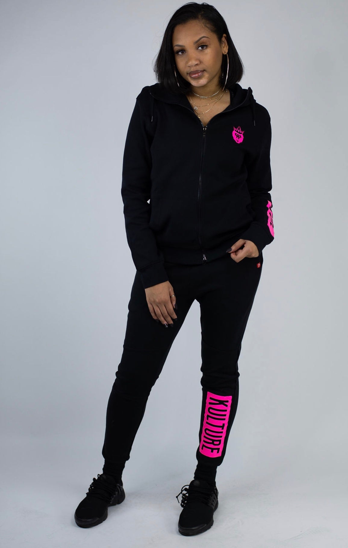 Divine Tracksuit Hot Pink